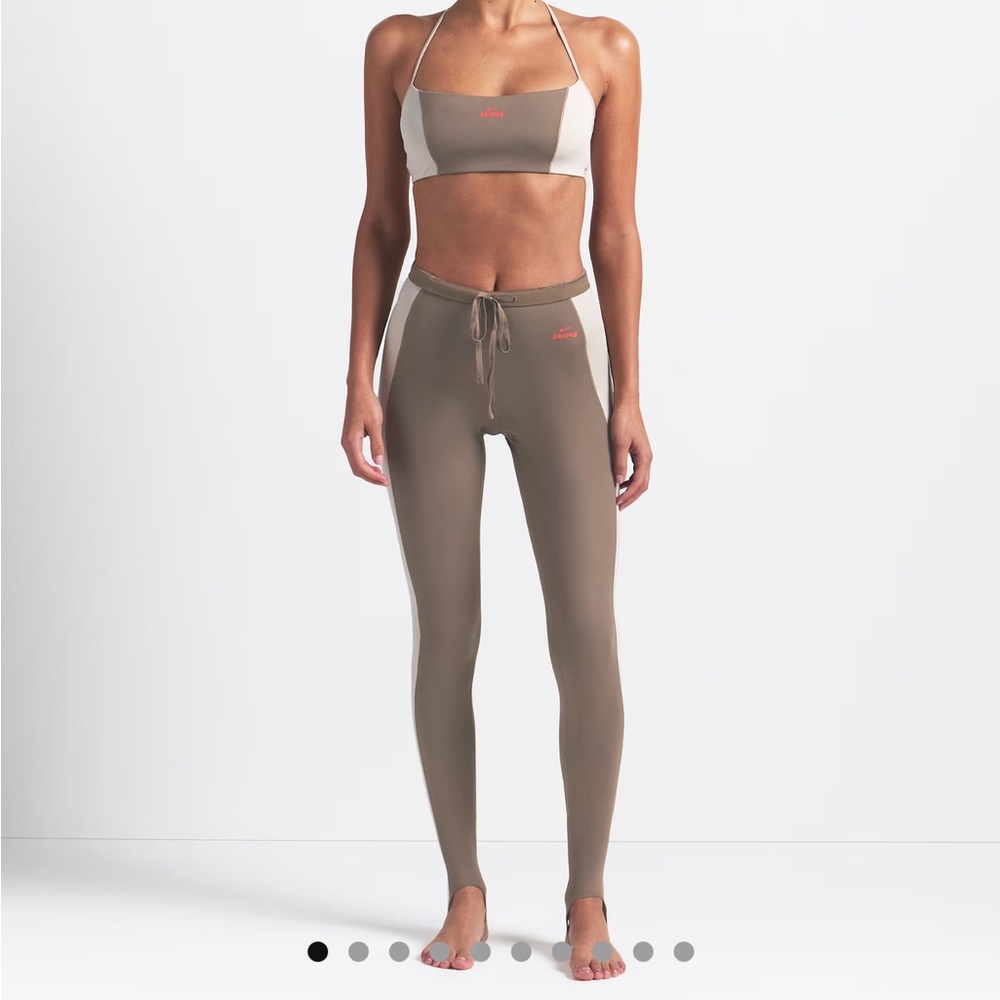 SKIMS Women’s High-Waisted 26" Stirrup Leggings with Drawcord